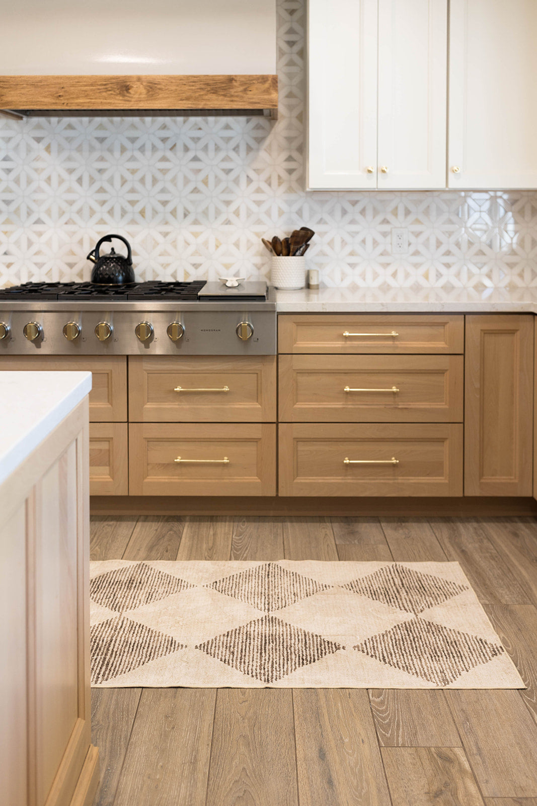 Sandy Diamonds MM-31 Machine Washable Rug