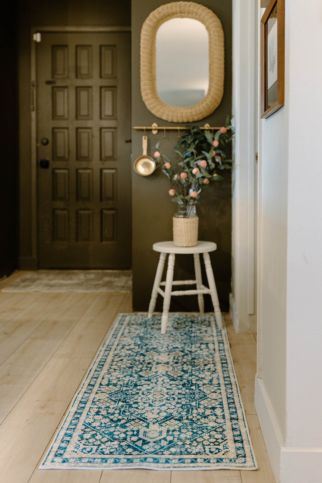 Desert Oasis MM-26 Machine Washable Rug
